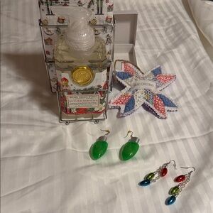 Michel Design Works Nutcracker Suite Liquid Soap - Silver Caddy